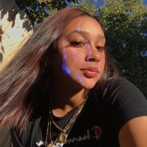 Meet your Posher, Amie